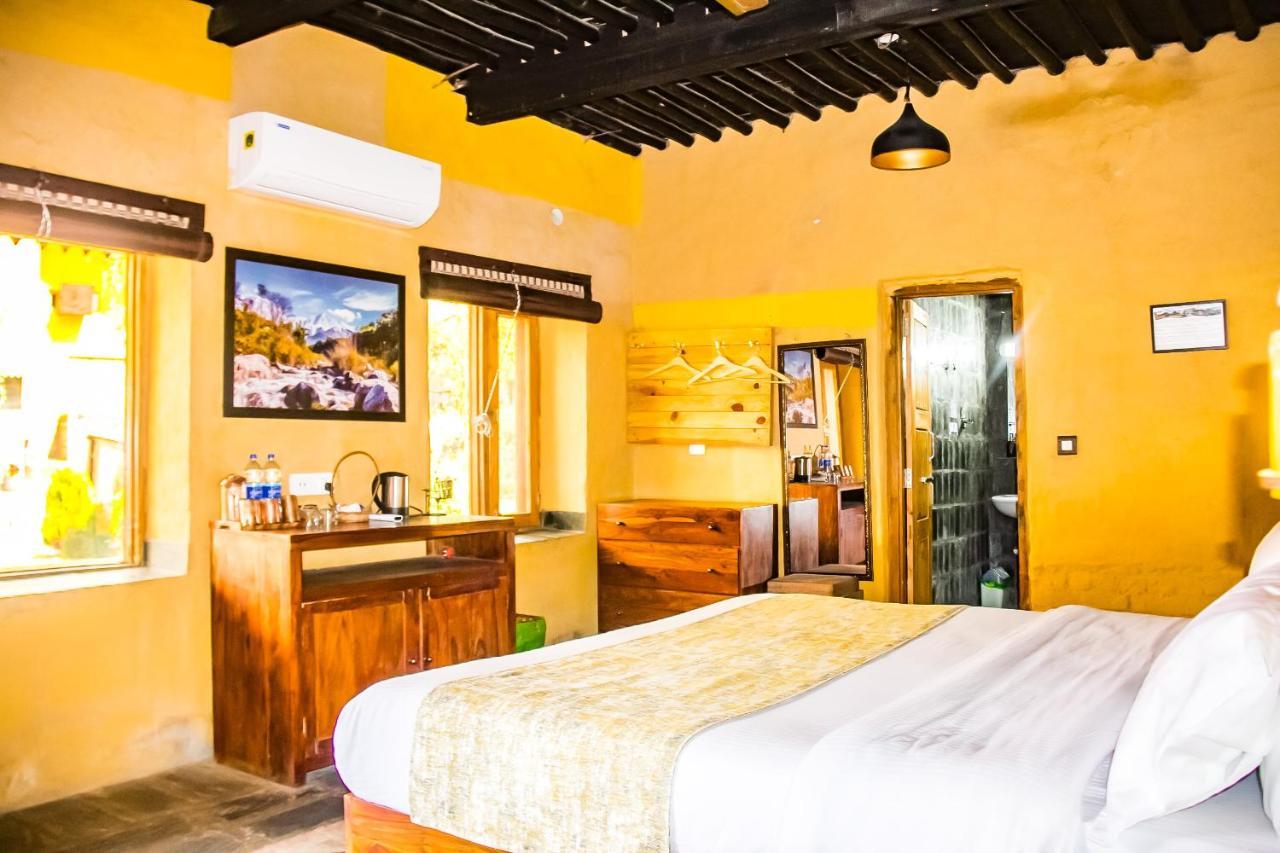 Prakriti Aalay - Riverside Mountain View Boutique Eco Resort 达兰萨拉 外观 照片
