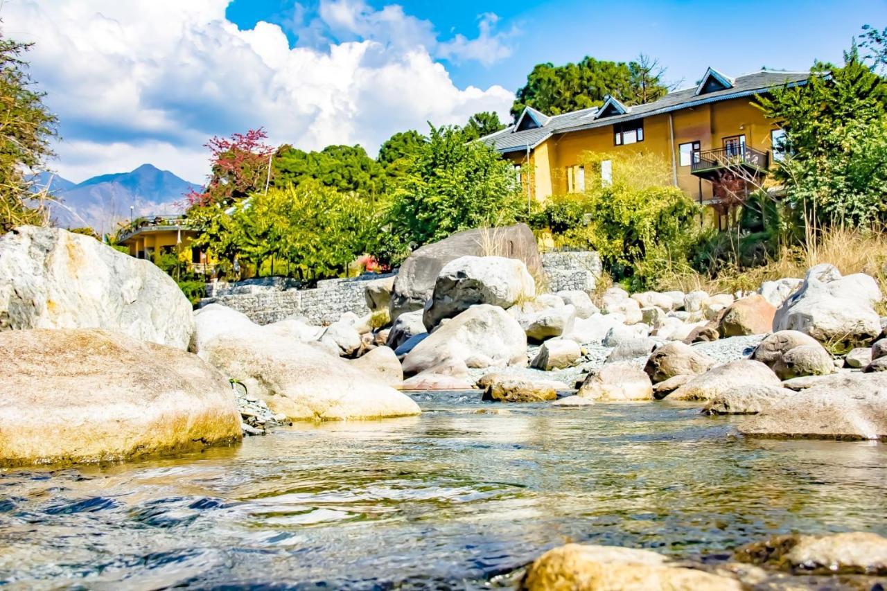 Prakriti Aalay - Riverside Mountain View Boutique Eco Resort 达兰萨拉 外观 照片