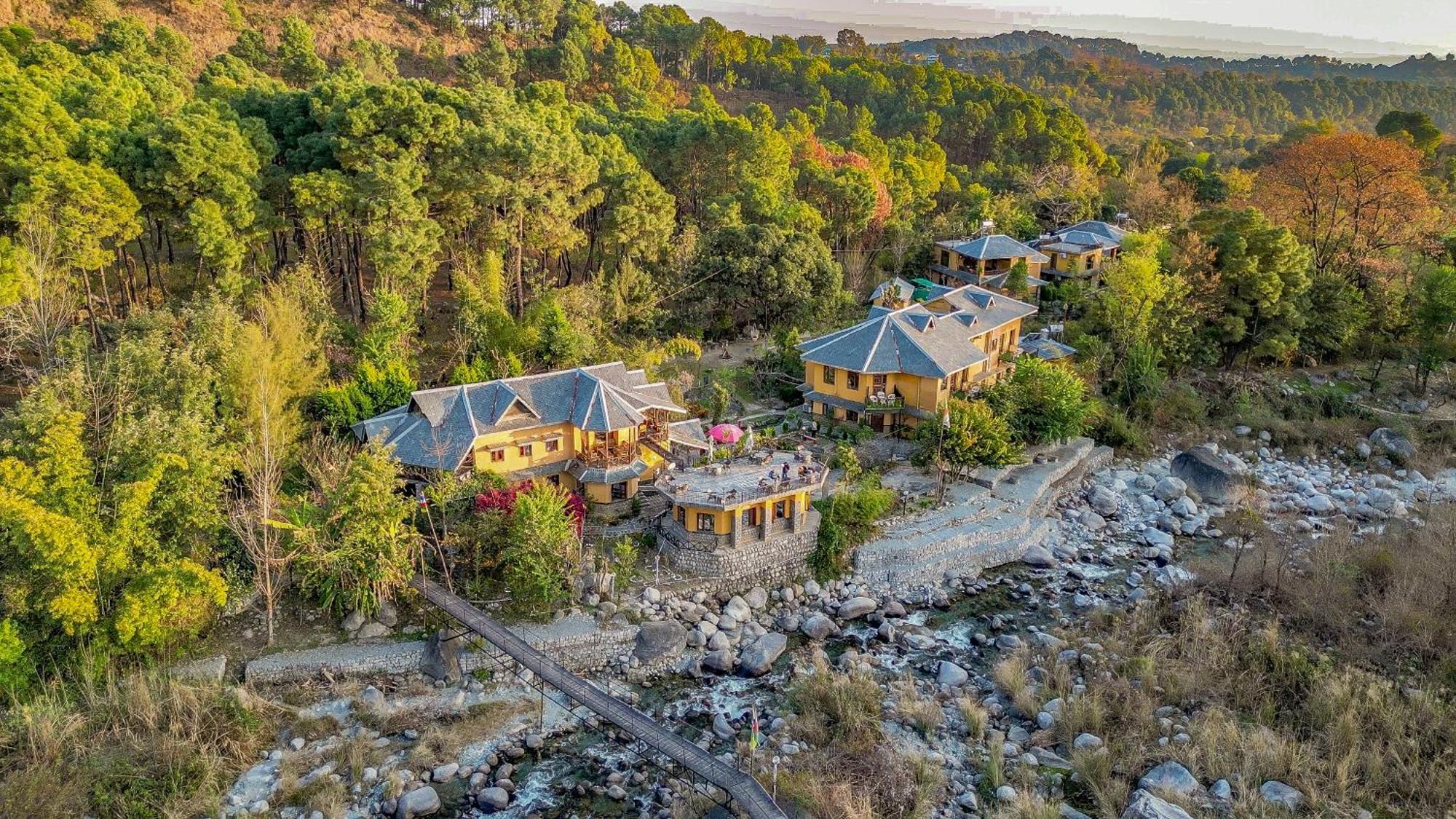 Prakriti Aalay - Riverside Mountain View Boutique Eco Resort 达兰萨拉 外观 照片