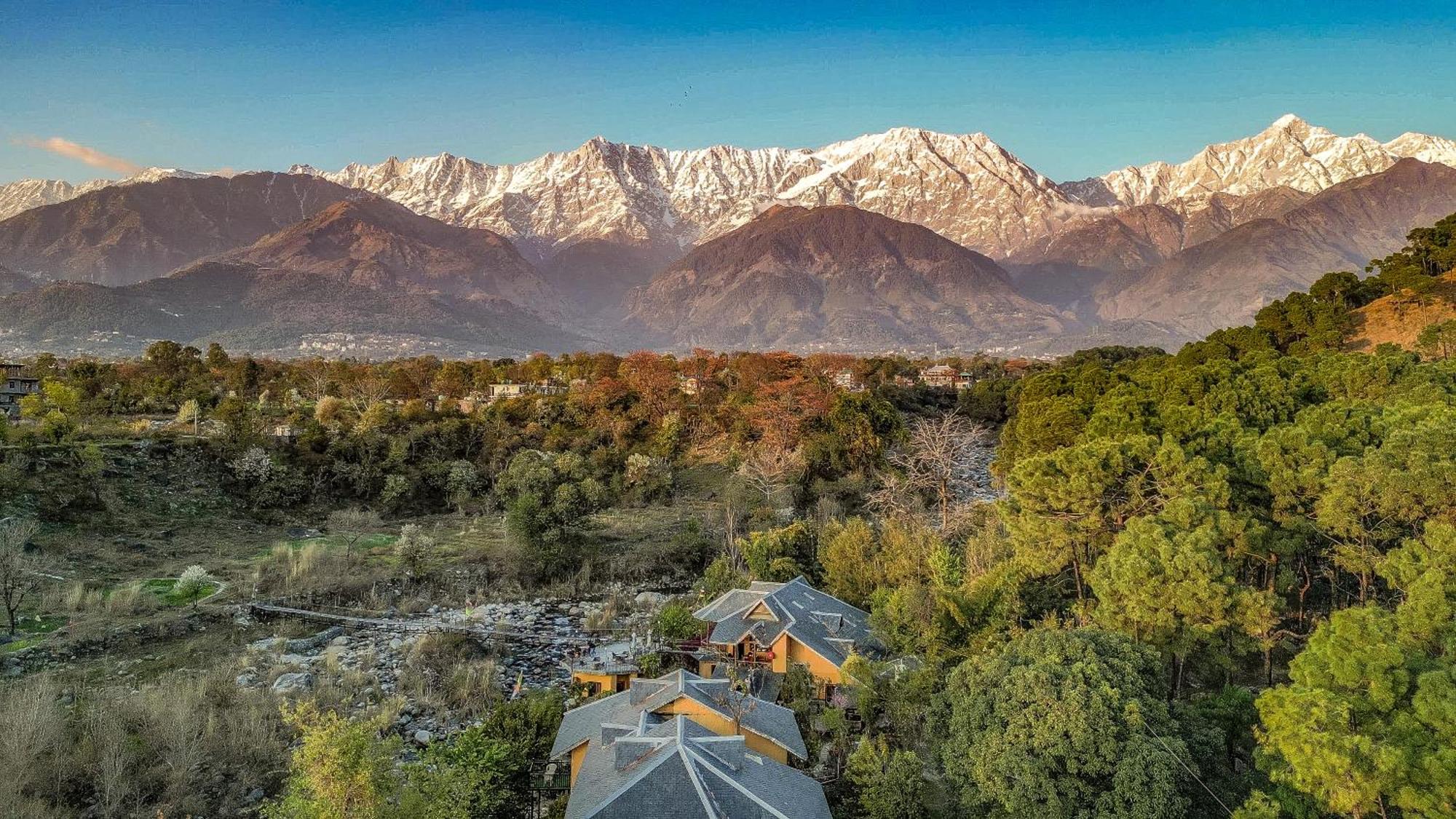 Prakriti Aalay - Riverside Mountain View Boutique Eco Resort 达兰萨拉 外观 照片
